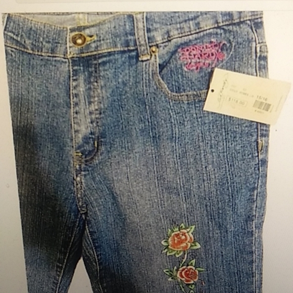 NWT! Ed Hardy by Christian Audiger Jeans Skull and Rose Embroidered Women' Jeans - Picture 2 of 5